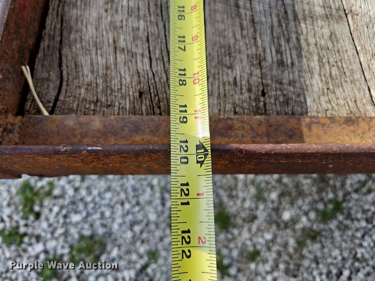 image for item LE9331 Utility trailer