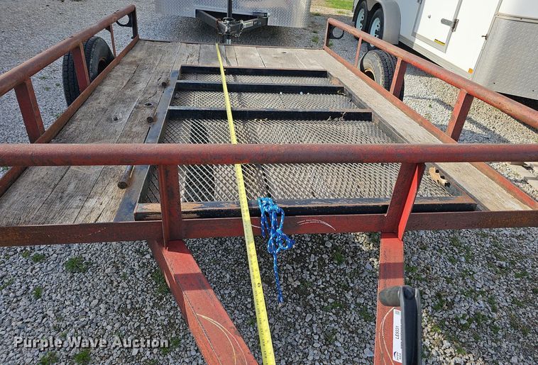 image for item LE9331 Utility trailer
