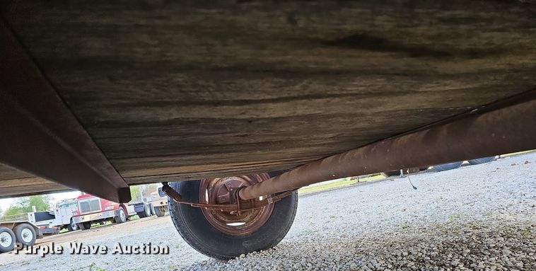 image for item LE9331 Utility trailer