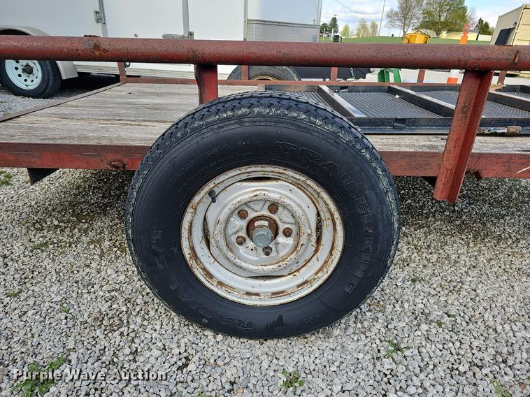 image for item LE9331 Utility trailer