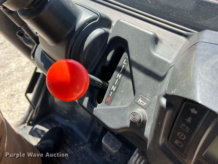 image for item LG9077 2015 Kubota RTV-X900  utility vehicle