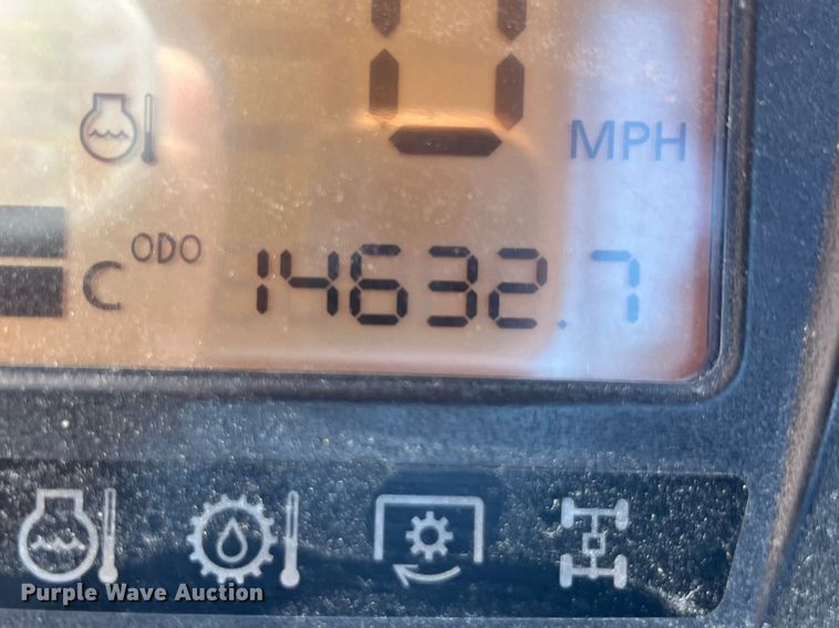 image for item LG9077 2015 Kubota RTV-X900  utility vehicle