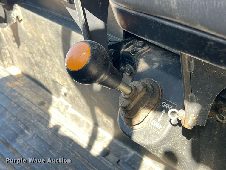 image for item LG9077 2015 Kubota RTV-X900  utility vehicle