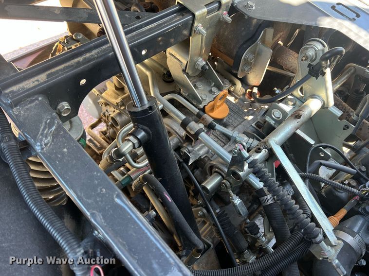 image for item LG9077 2015 Kubota RTV-X900  utility vehicle