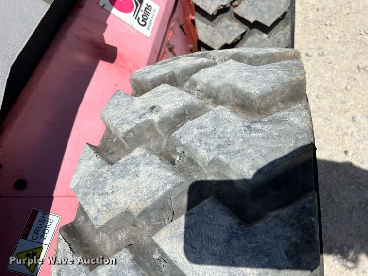 image for item LG9094 Scat Trak 1700C  skid steer loader