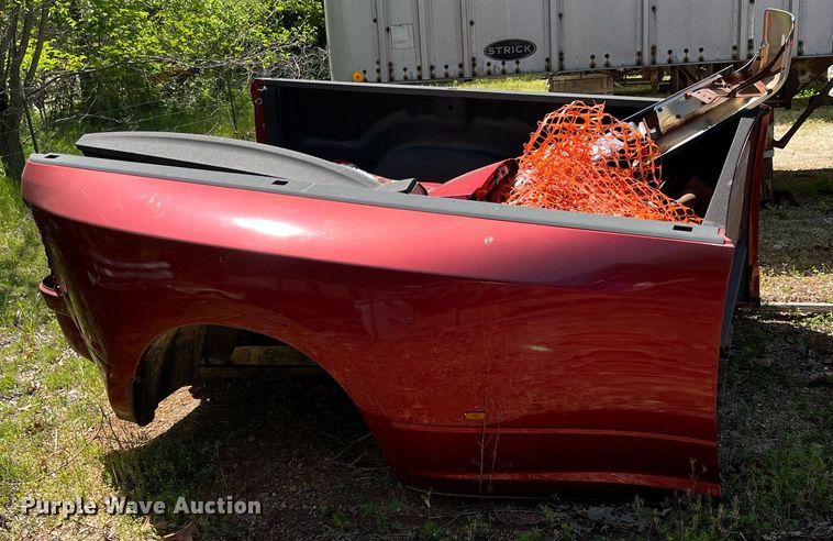 image for item LG9096 (2) Dodge pickup beds