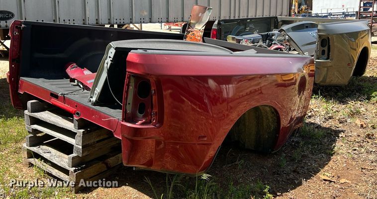 image for item LG9096 (2) Dodge pickup beds