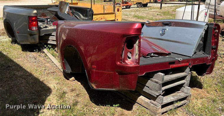 image for item LG9096 (2) Dodge pickup beds