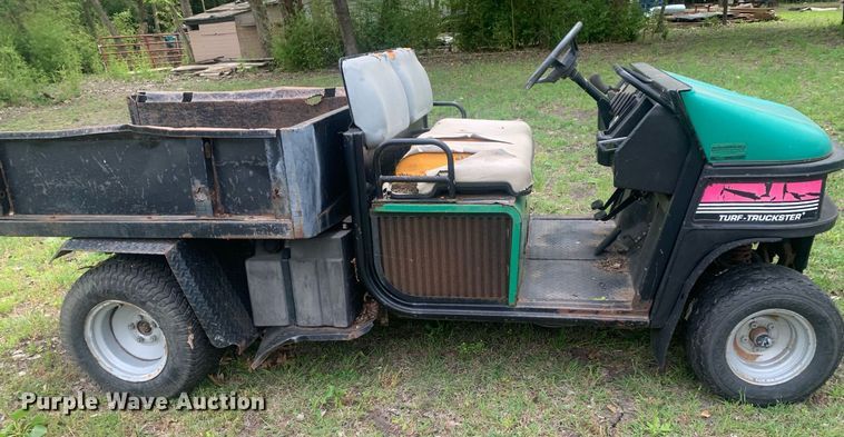 image for item LH9567 1999 Cushman Turf-Truckster  utility vehicle