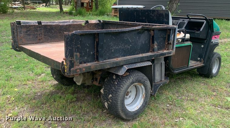 image for item LH9567 1999 Cushman Turf-Truckster  utility vehicle