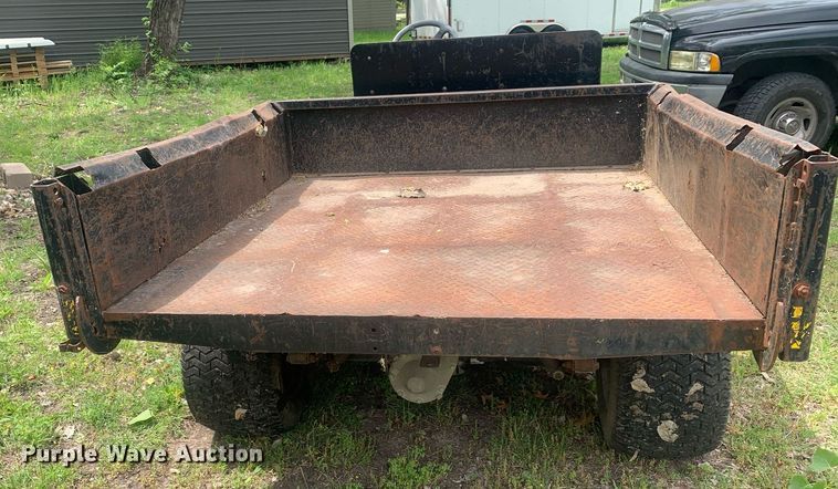 image for item LH9567 1999 Cushman Turf-Truckster  utility vehicle