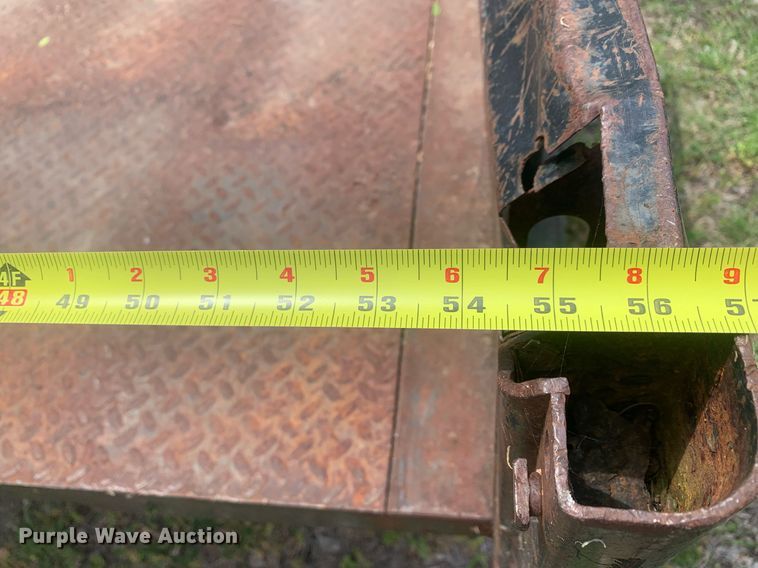 image for item LH9567 1999 Cushman Turf-Truckster  utility vehicle