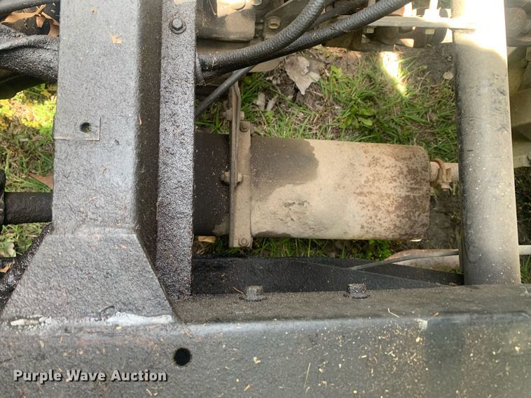 image for item LH9567 1999 Cushman Turf-Truckster  utility vehicle