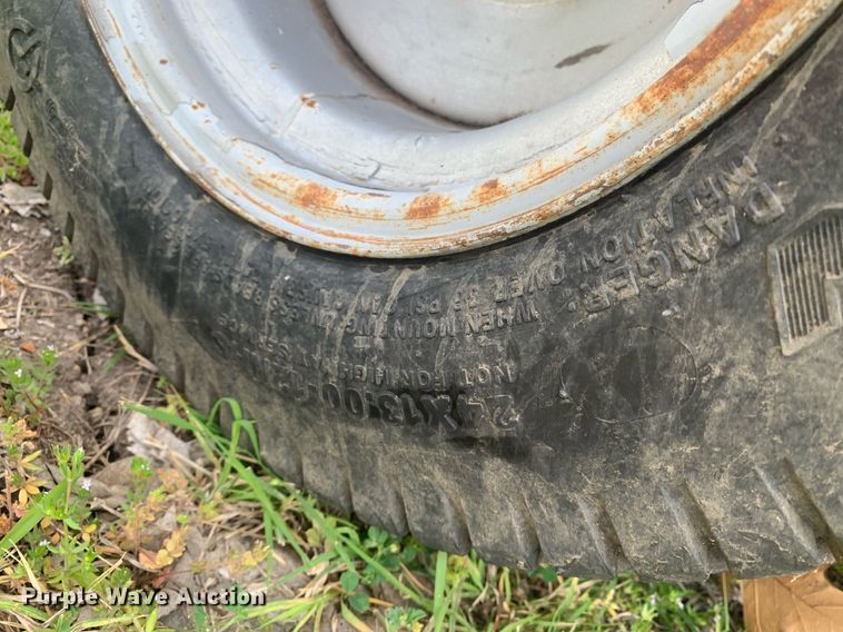 image for item LH9567 1999 Cushman Turf-Truckster  utility vehicle