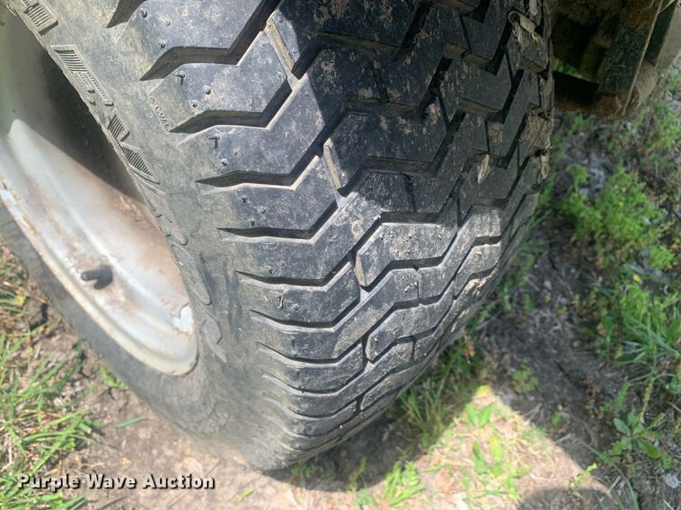 image for item LH9567 1999 Cushman Turf-Truckster  utility vehicle