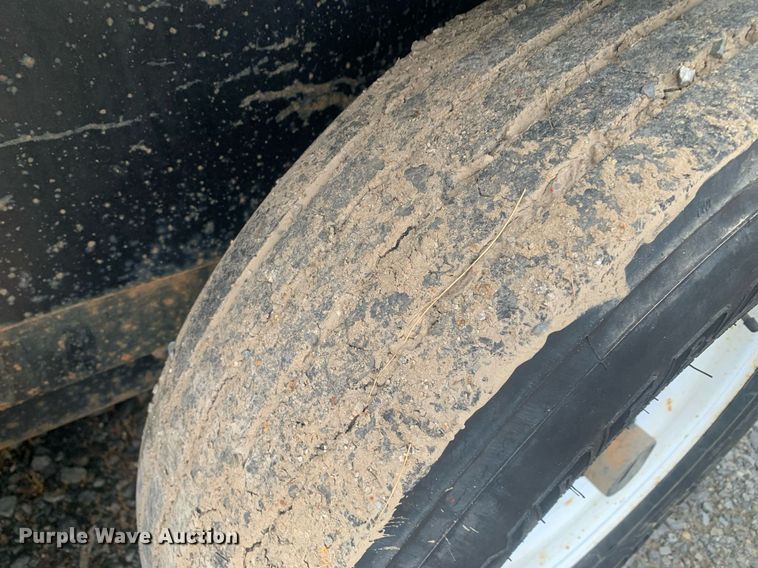 image for item LH9570 2007 Load Trail  tilt deck equipment trailer