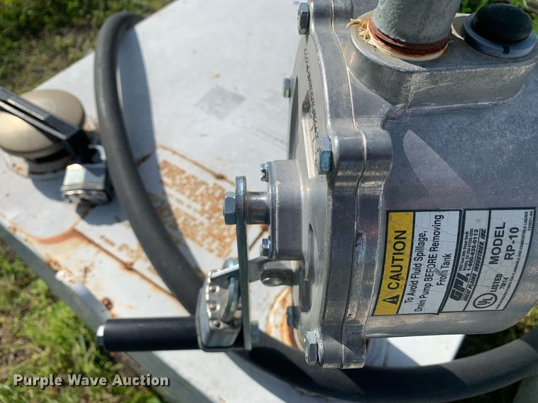 image for item LH9592 (6) auxiliary fuel tanks