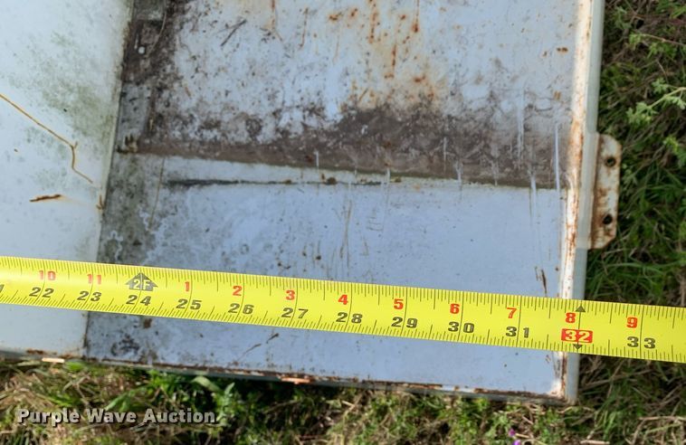 image for item LH9592 (6) auxiliary fuel tanks