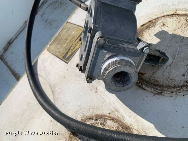 image for item LH9592 (6) auxiliary fuel tanks