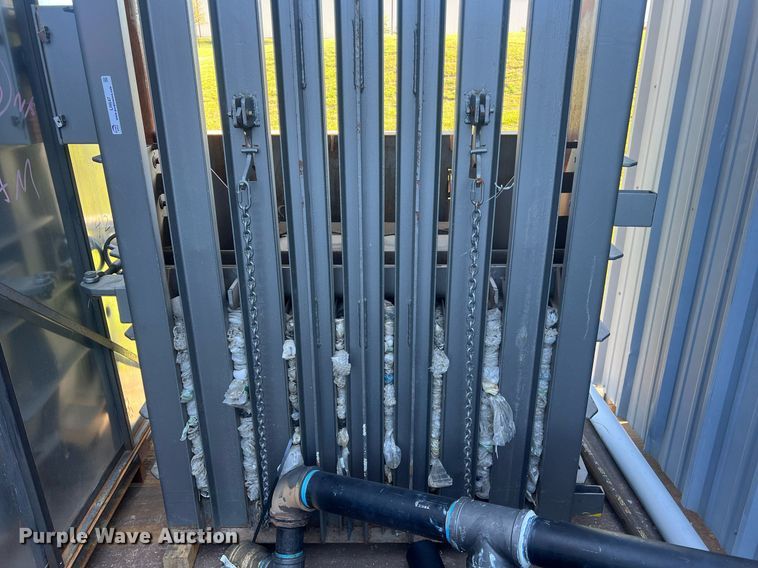 image for item LI9647 Piqua  cardboard baler