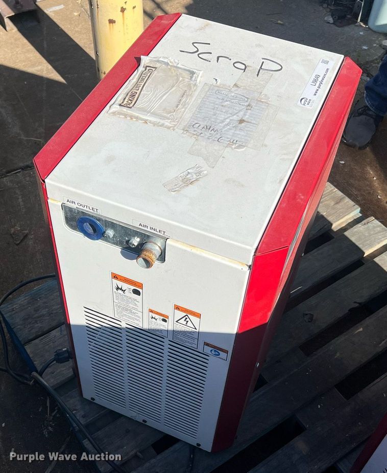 image for item LI9649 Gardner Denver XGNC75A100  refrigerated compressed  air dryer