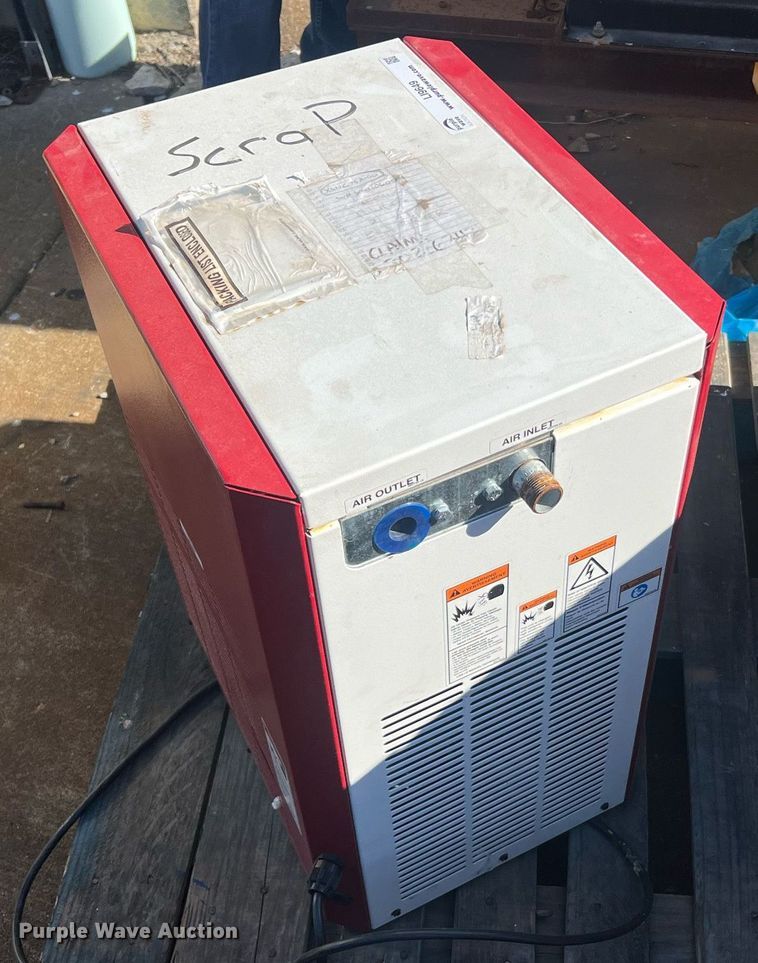 image for item LI9649 Gardner Denver XGNC75A100  refrigerated compressed  air dryer