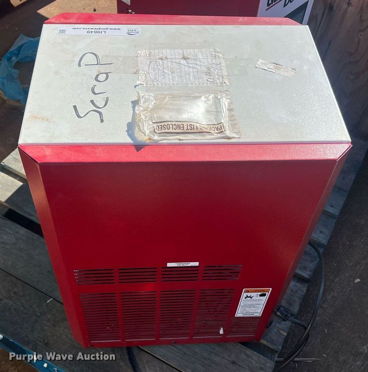 image for item LI9649 Gardner Denver XGNC75A100  refrigerated compressed  air dryer