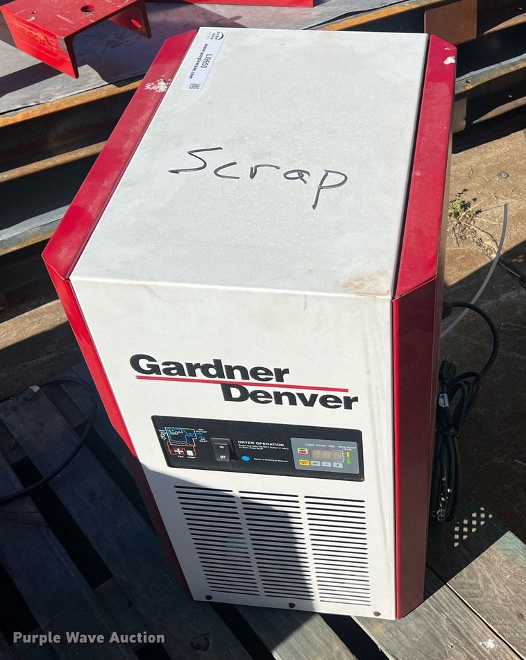 image for item LI9650 Gardner Denver XGNC75A100  refrigerated compressed air dryer
