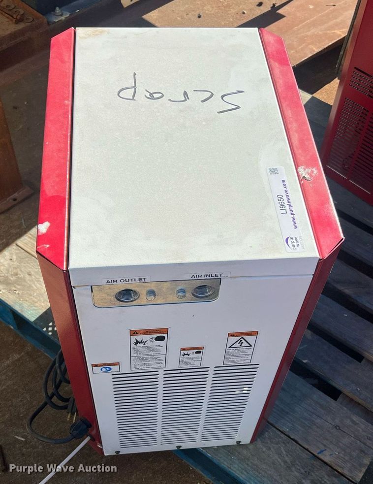 image for item LI9650 Gardner Denver XGNC75A100  refrigerated compressed air dryer