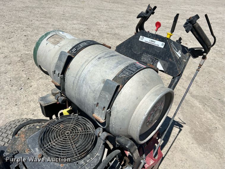 image for item LI9664 Exmark X-Series  ZTR lawn mower