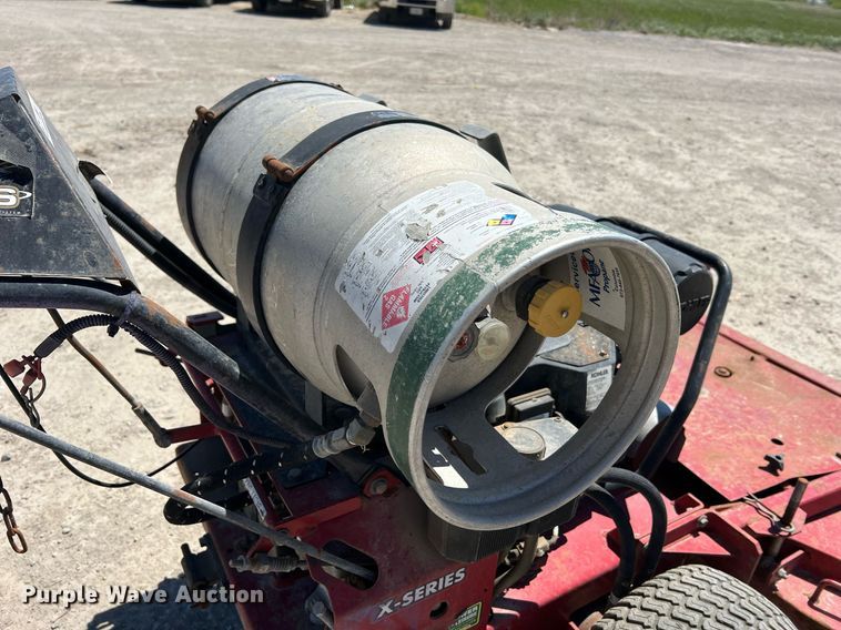 image for item LI9664 Exmark X-Series  ZTR lawn mower