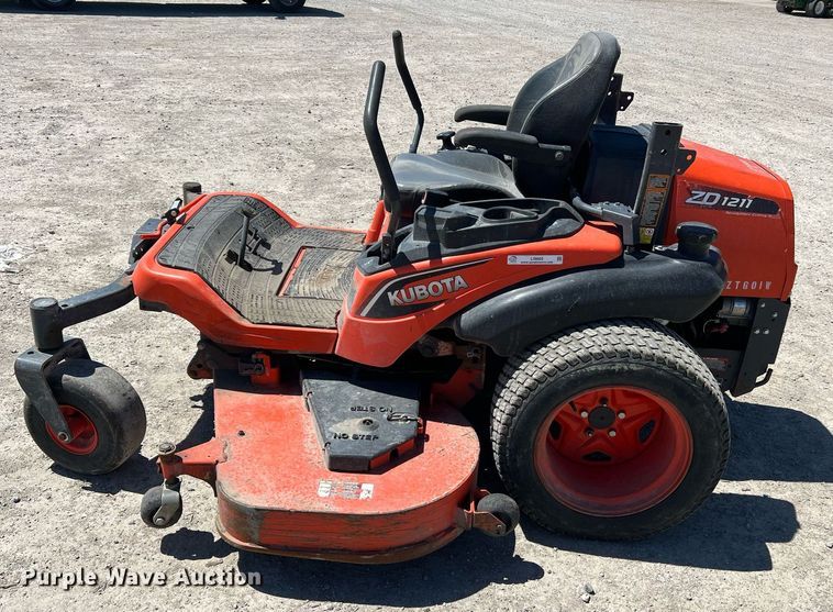 image for item LI9665 Kubota ZD1211  ZTR lawn mower