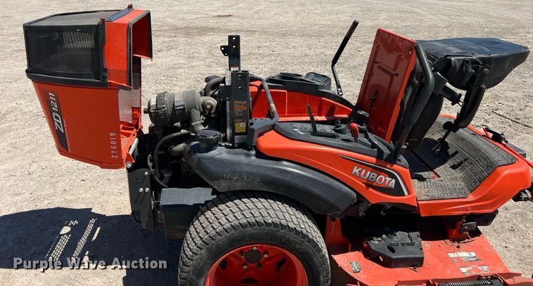 image for item LI9665 Kubota ZD1211  ZTR lawn mower