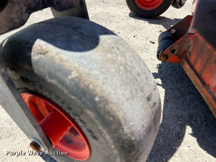 image for item LI9665 Kubota ZD1211  ZTR lawn mower