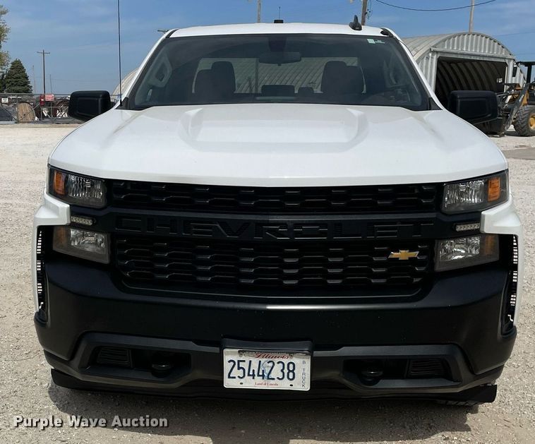 image for item LJ9631 2019 Chevrolet Silverado 1500  Double Cab pickup truck