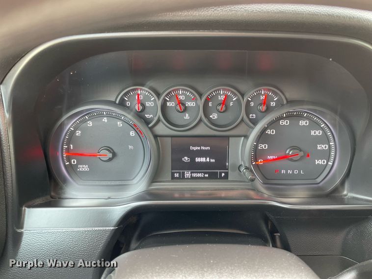 image for item LJ9631 2019 Chevrolet Silverado 1500  Double Cab pickup truck