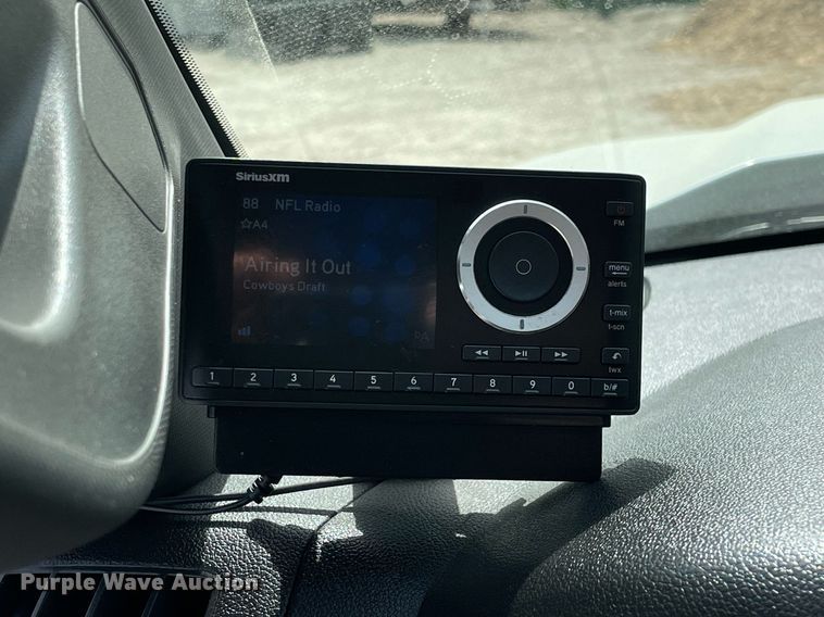 image for item LJ9631 2019 Chevrolet Silverado 1500  Double Cab pickup truck