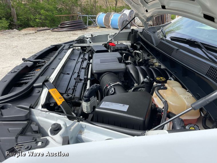 image for item LJ9631 2019 Chevrolet Silverado 1500  Double Cab pickup truck