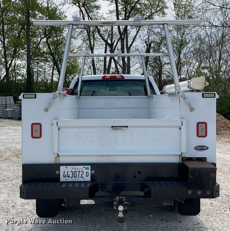 image for item LJ9632 2018 Chevrolet Silverado 2500HD  Double Cab utility bed pickup truck