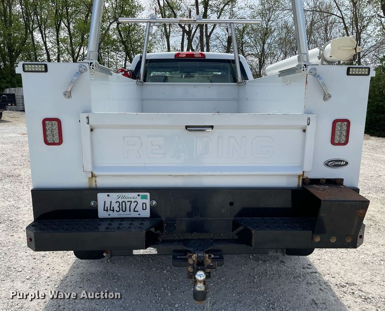 image for item LJ9632 2018 Chevrolet Silverado 2500HD  Double Cab utility bed pickup truck