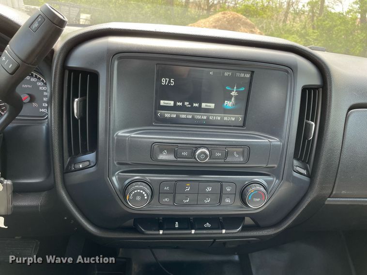 image for item LJ9632 2018 Chevrolet Silverado 2500HD  Double Cab utility bed pickup truck