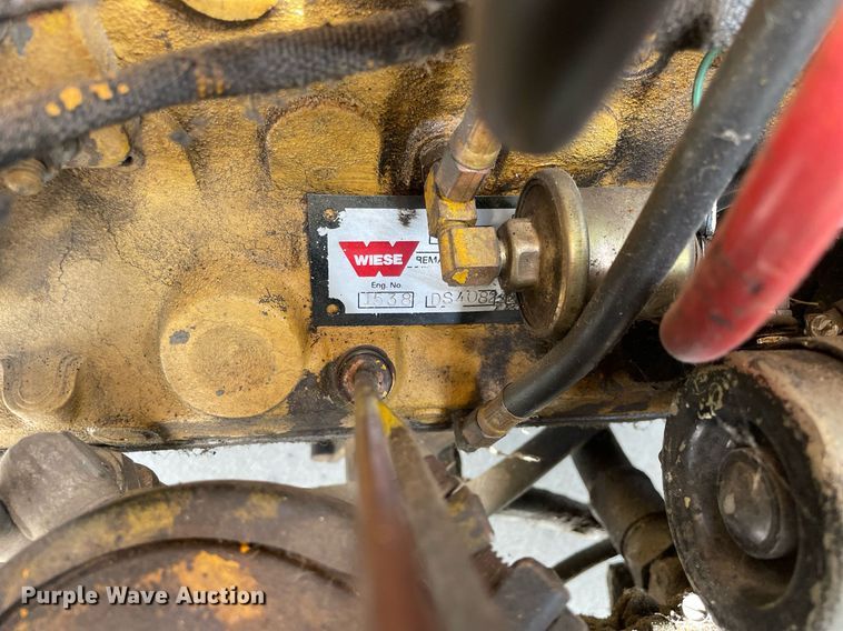 image for item LJ9638 Towmotor V50  forklift