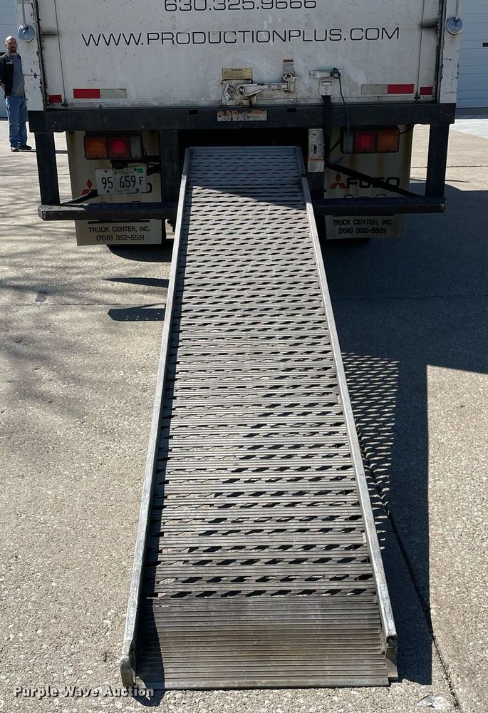 image for item LJ9641 2007 Mitsubishi Fuso FE84D  box truck