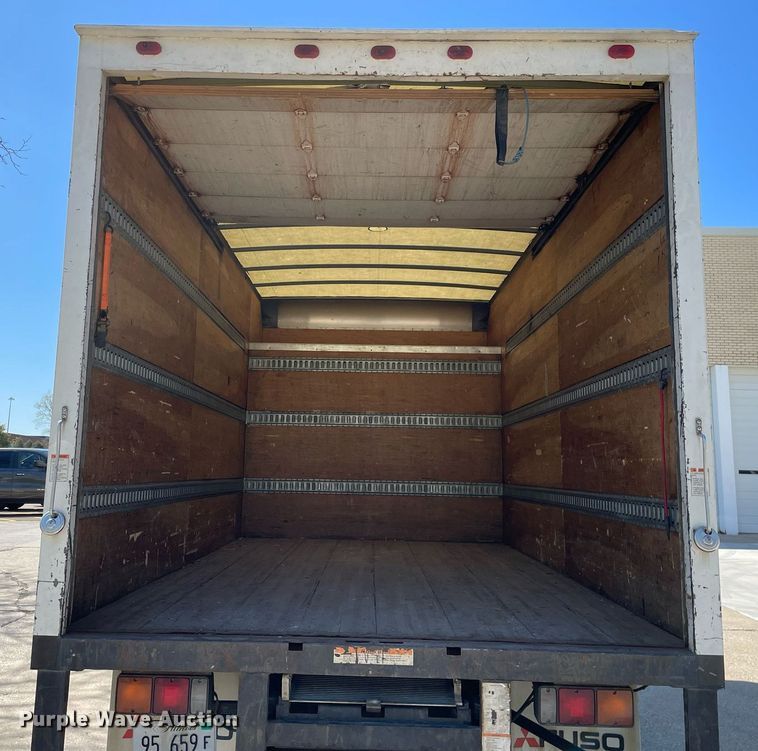 image for item LJ9641 2007 Mitsubishi Fuso FE84D  box truck