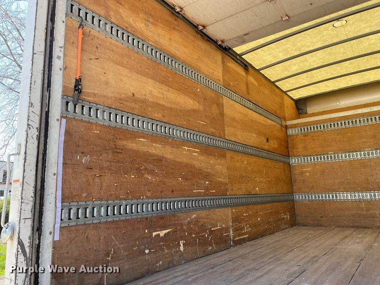 image for item LJ9641 2007 Mitsubishi Fuso FE84D  box truck