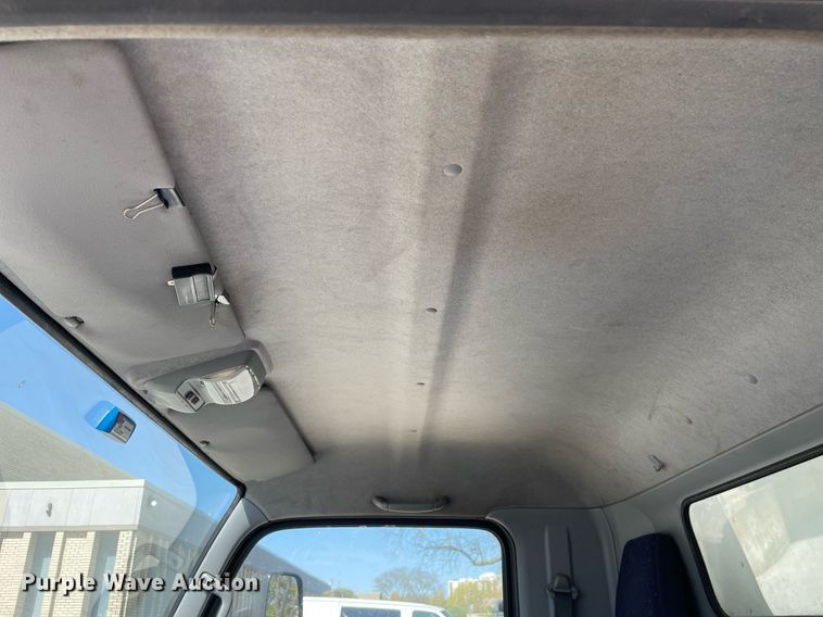 image for item LJ9641 2007 Mitsubishi Fuso FE84D  box truck