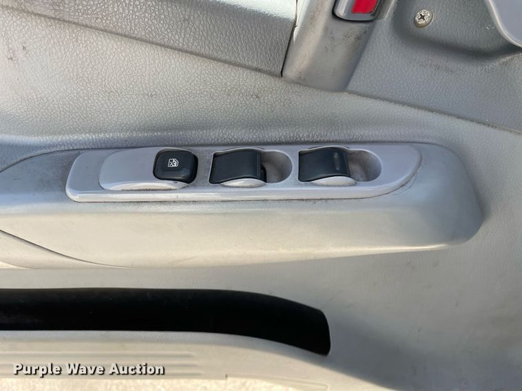 image for item LJ9641 2007 Mitsubishi Fuso FE84D  box truck