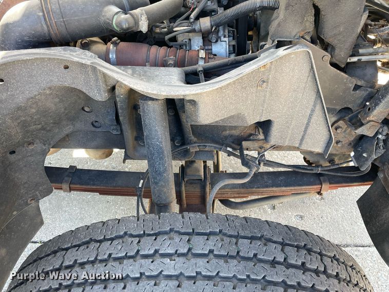 image for item LJ9641 2007 Mitsubishi Fuso FE84D  box truck