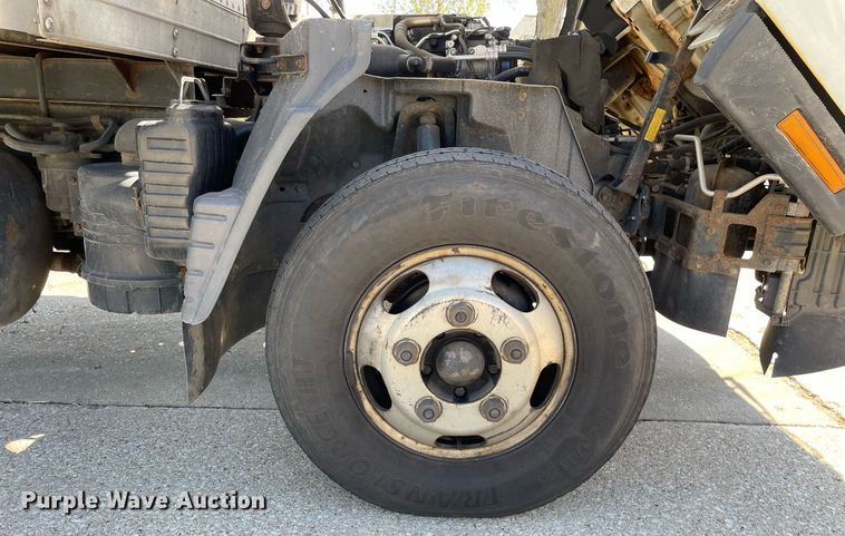 image for item LJ9641 2007 Mitsubishi Fuso FE84D  box truck