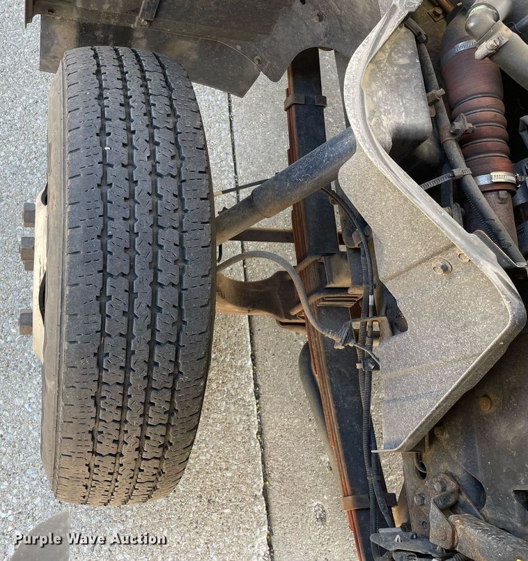 image for item LJ9641 2007 Mitsubishi Fuso FE84D  box truck